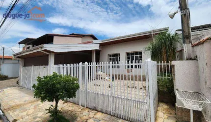 Casa a venda no Jardim Colinas  com 180m²
