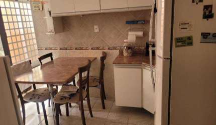 Casa com 4 dormitórios à venda, 137 m² por R$ 650.000,00 - Bosque dos Eucaliptos - São José dos Campos/SP