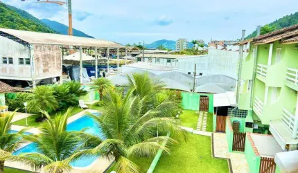 Casa com 3 dormitórios à venda, 150 m² por R$ 730.000,00 - Praia do Lázaro - Ubatuba/SP