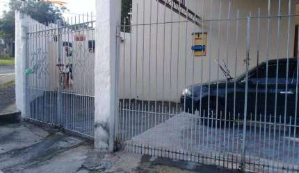 Casa com 3 quartos à venda, 107 m² - Parque Califórnia - Jacareí/SP