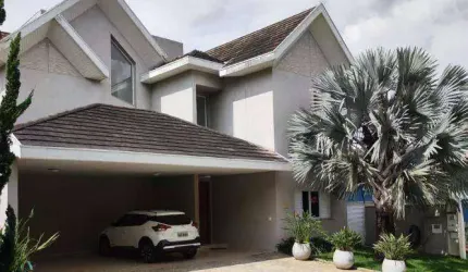 Casa à venda no Vila Zezé - Jacareí/SP com 430 m²