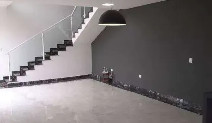 Sobrado à venda no Jardim Jacinto - Jacareí/SP com 247 m²