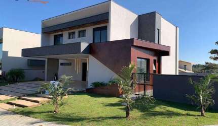 Casa à venda no Condomínio Residencial Colinas do Paratehy em São José dos Campos/SP com  400 m²