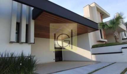 Casa de luxo em condomínio à venda em Itu-SP, bairro Residencial Saint Paul, 3 quartos, 3 suítes, 2 salas, 5 banheiros, 4 vagas, 186,11m².