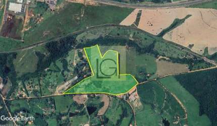 Haras à venda em Itu-SP: 8 quartos, 4 salas, 4 banheiros, 4 vagas de garagem, 273.000m² de área!