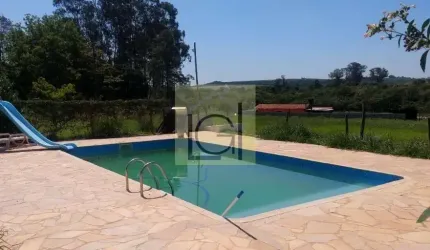 Chácara à venda em condomínio exclusivo de Salto - SP - 3 quartos, 1 suíte, 2 salas, 3 banheiros, 10 vagas de garagem, 270m².
