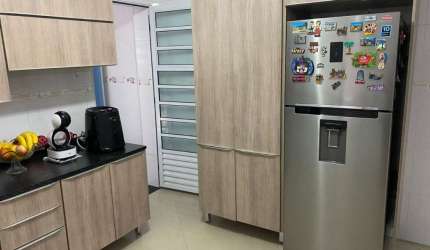 Imperdível oportunidade: Casa à venda em Cezar de Souza, Mogi das Cruzes-SP, com 3 quartos, 2 suítes e 216m²!