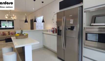 Casa térrea no Condomínio de luxo Monte Rey Ville com 347 m²