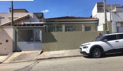 Casa  térrea com 3 dormitórios na Vila Lavínia