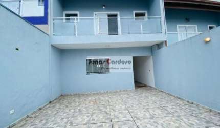 Excelente casa com 3 suítes, no Parque Santana em Mogi, por R$600 Mil. Ótima localização, próximo ao Parque da Cidade e do Centro!