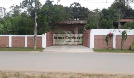 Sítio Exuberante no Bairro Parque Castellano em Biritiba Mirim - Com 4 Dormitórios e Área de Lazer Completa!