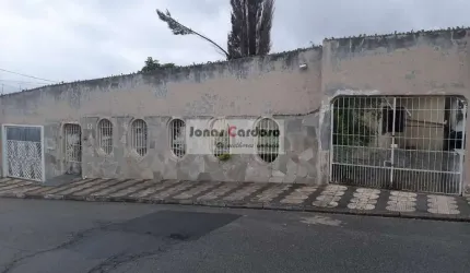 Casa térrea a venda Vila Lavinia, com edícula, terreno de 520 m², construção de 300m², aceita permuta, estuda proposta. R$: 750 mil. Mogi das Cruzes