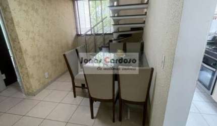 Apartamento Duplex a venda no Parque Santana, com 2 quartos sendo 1 suíte, 2 salas, área gourmet, ótima localização, por R$: 430 mil. Mogi das Cruzes
