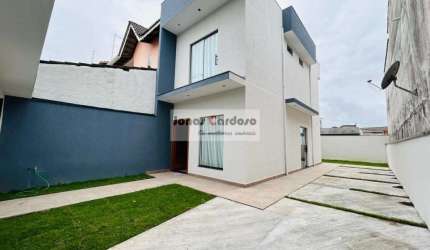 Casa à venda na Vila Rei em Mogi das Cruzes-SP: 2 quartos, 2 suítes e 4 vagas de garagem! Por R$: 460 mil