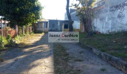 Terreno à venda com edícula de 96m² na Vila Paulista em Mogi das Cruzes-SP. Com 500,00 m² de área para construir seu sonho!
