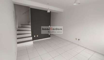 Sobrado à venda no Mogi Moderno em Mogi das Cruzes. Com 2 quartos, 2 banheiros, 2 vagas de garagem, 68m² útil. Apenas R$:400 mil