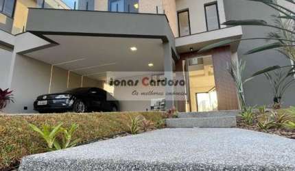 Sobrado com 3 suites a venda no condomínio Mosaico Essence, 3 salas, 5 banheiros, 4 vagas, area gourmet com piscina. Por R$: 1.950.000