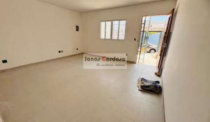 Imperdível! Casa à venda em Mogi das Cruzes-SP, bairro Bras Cubas, 3 quartos, 1 suíte, 2 salas, 2 vagas de garagem, 122m². Por R$: 480mil .