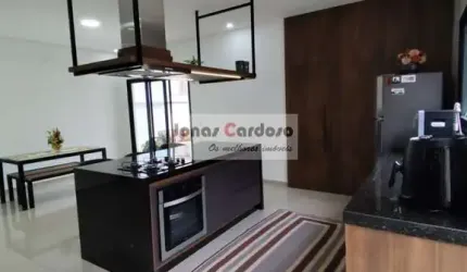 Casa de alto padrão no Villagio I, Bella Citta: 3 quartos sendo 3 suítes, 2 salas, 5 banheiros, 4 vagas, 200m² em Mogi das Cruzes! Por R$: 1.800.000