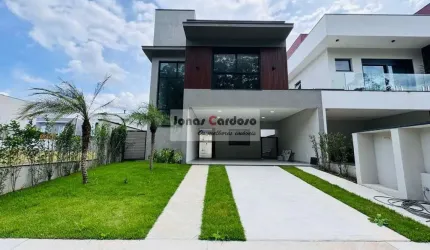 Casa de luxo em condomínio na Fazenda Rodeio, Mogi das Cruzes-SP: 4 quartos, 4 suítes, 3 salas, 5 banheiros, 4 vagas, 235 m². Estuda permuta.