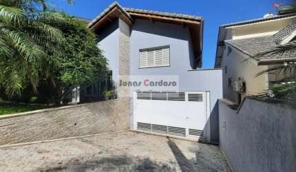Casa em condomínio à venda em Arujá-SP, - 3 quartos, 1 suíte, 2 salas, 2 banheiros, 3 vagas. Por 1.980.000,00 Mi