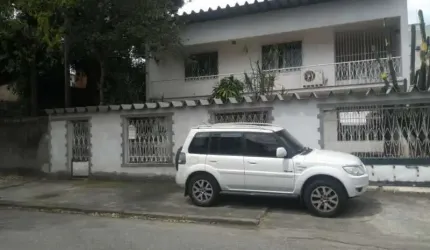 Casa com 5 quartos à venda na Rua Soldado Rodrigo da Silva, Curicica, Rio de Janeiro por R$ 790.000