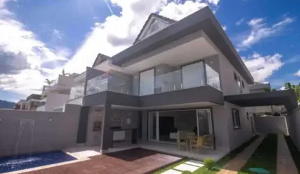 Casa em condomínio fechado com 4 quartos à venda na Estrada Vereador Alceu de Carvalho, Vargem Grande, Rio de Janeiro por R$ 2.650.000