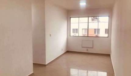 Apartamento com 3 quartos à venda na Estrada Pau-ferro, Pechincha, Rio de Janeiro, 70 m2 por R$ 250.000