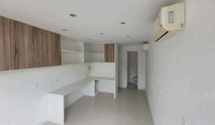 Sala comercial à venda na Estrada dos Três Rios, Freguesia (Jacarepaguá), Rio de Janeiro por R$ 160.000