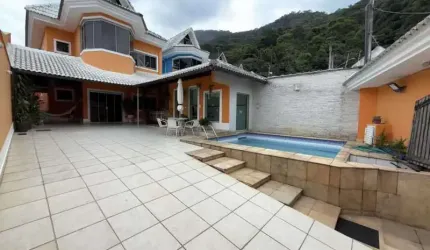 Casa em condomínio fechado com 4 quartos à venda na Estrada dos Bandeirantes, Camorim, Rio de Janeiro, 26172 m2 por R$ 890.000