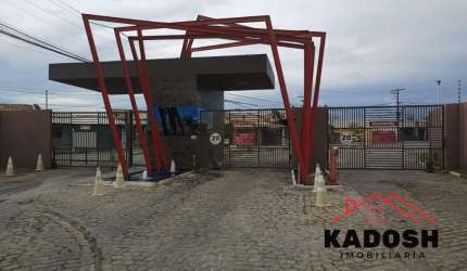 Imóvel de alto padrão: Casa em condomínio à venda em Feira de Santana-BA, Parque Ipê. 2 quartos, 1 sala, 1 banheiro, 2 vagas, 172m².