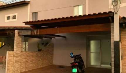 Casa em Condomínio à Venda em Feira de Santana-BA, Bairro Parque Ipê - 2 Quartos, 1 Sala, 2 Banheiros, 1 Vaga, 100m².