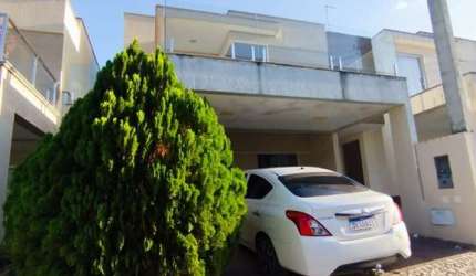 Casa em Condomínio de Luxo à Venda em Feira de Santana-BA, Bairro Sim! 3 Quartos, 1 Suíte, 1 Sala, 3 Banheiros, 2 Vagas, 230m²!