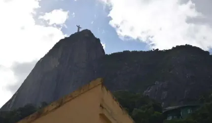 Casa de 206 metros quadrados no bairro Humaitá com 5 quartos