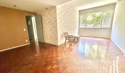 Apartamento silencioso com vista verde