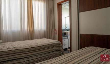 Casa em condomínio fechado com 3 quartos à venda na Rua dos Senadores, 73, Balneário Água Limpa, Nova Lima por R$ 1.800.000
