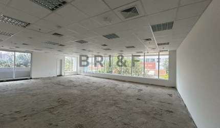 SALA COMERCIAL PARA LOCAÇÃO COM 172M², 5 VAGAS DE GARAGEM NO BROOKLIN, REGIÃO DA BERRINI