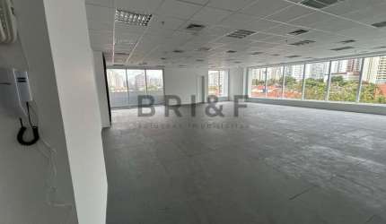SALA COMERCIAL PARA LOCAÇÃO COM 191M², 5 VAGAS DE GARAGEM NO BROOKLIN, REGIÃO DA BERRINI