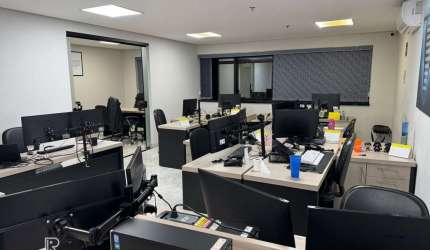 A VENDA!!!  Sala Comercial com 77m@ e uma vaga no centro de Guarulhos