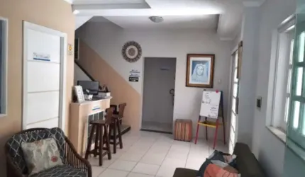 Oportunidade Única: Hotel Comercial à Venda na Barra, Salvador-BA! 12 Quartos, 12 Suítes, 14 Banheiros e 500m² de Área!
