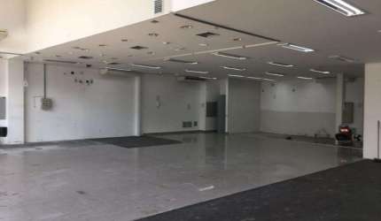 Oportunidade única! Loja comercial na Pituba, Salvador-BA: 2 salas, 4 vagas de garagem, 462,90 m² de área.