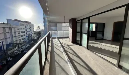 Apartamento com 4 quartos e 4 suítes na Barra, Salvador-BA: 194m², 2 salas, 6 banheiros e 3 vagas de garagem.