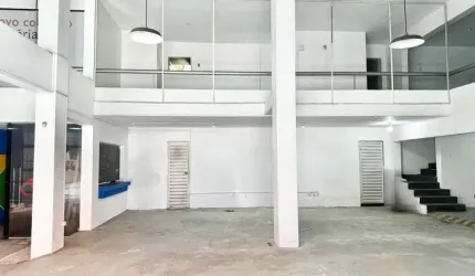 Oportunidade Única: Loja Comercial de 654,96m² à venda em Salvador-BA, no bairro Nazaré!