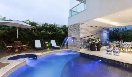 Casa de Luxo em Condomínio à Venda em Salvador-BA, Bairro Alphaville II  4 Quartos, 3 Suítes, 3 Salas, 5 Banheiros, 3 Vagas, 600m².