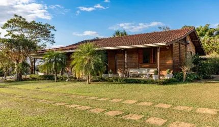 Granja a venda Condomínio Enseada em Juiz de Fora - MG