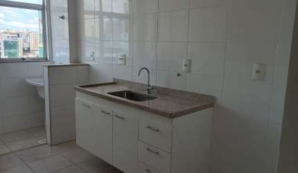 Apartamento com 1 dormitório para alugar, Centro