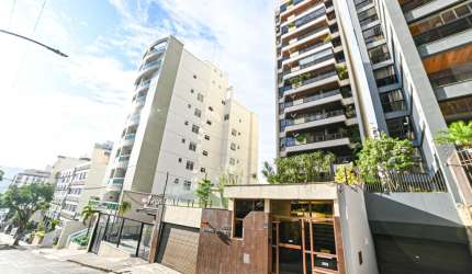 Apartamento com 4 quartos e 2 vagas no Santa Helena