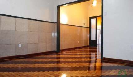 Ótima Casa para aluguel 2 Dorm  no Centro Histórico Porto Alegre/RS. - CA2524-CII