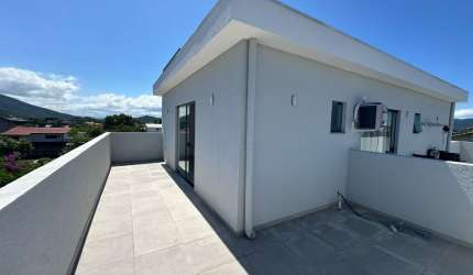 Studio Cobertura Ensolarada e Arejada Sol da Manha