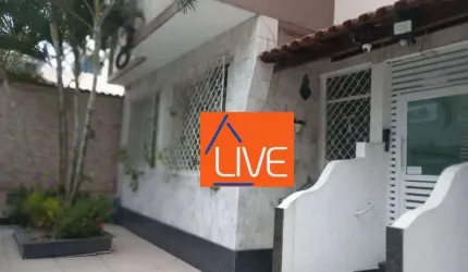 Live Vende: Apartamento com 2 quartos, sol da manhã e frente na Gavião Peixoto por R$ 440.000 - Icaraí - Niterói/RJ